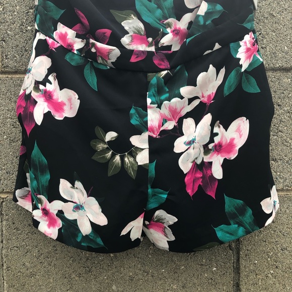 1.State Romper Rich Black Floral Jumper BNWT - Picture 5 of 8